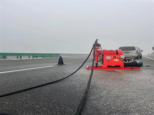 海安马路路基路面开裂下沉注浆加固灌浆